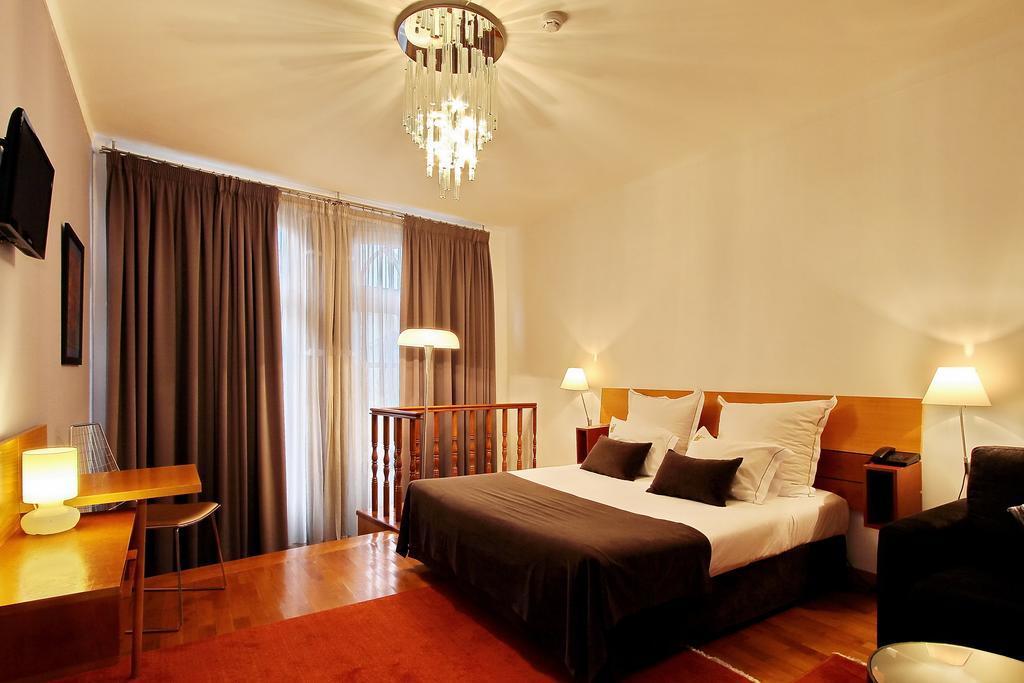 Hotel Mestre De Avis Гімарайнш Номер фото